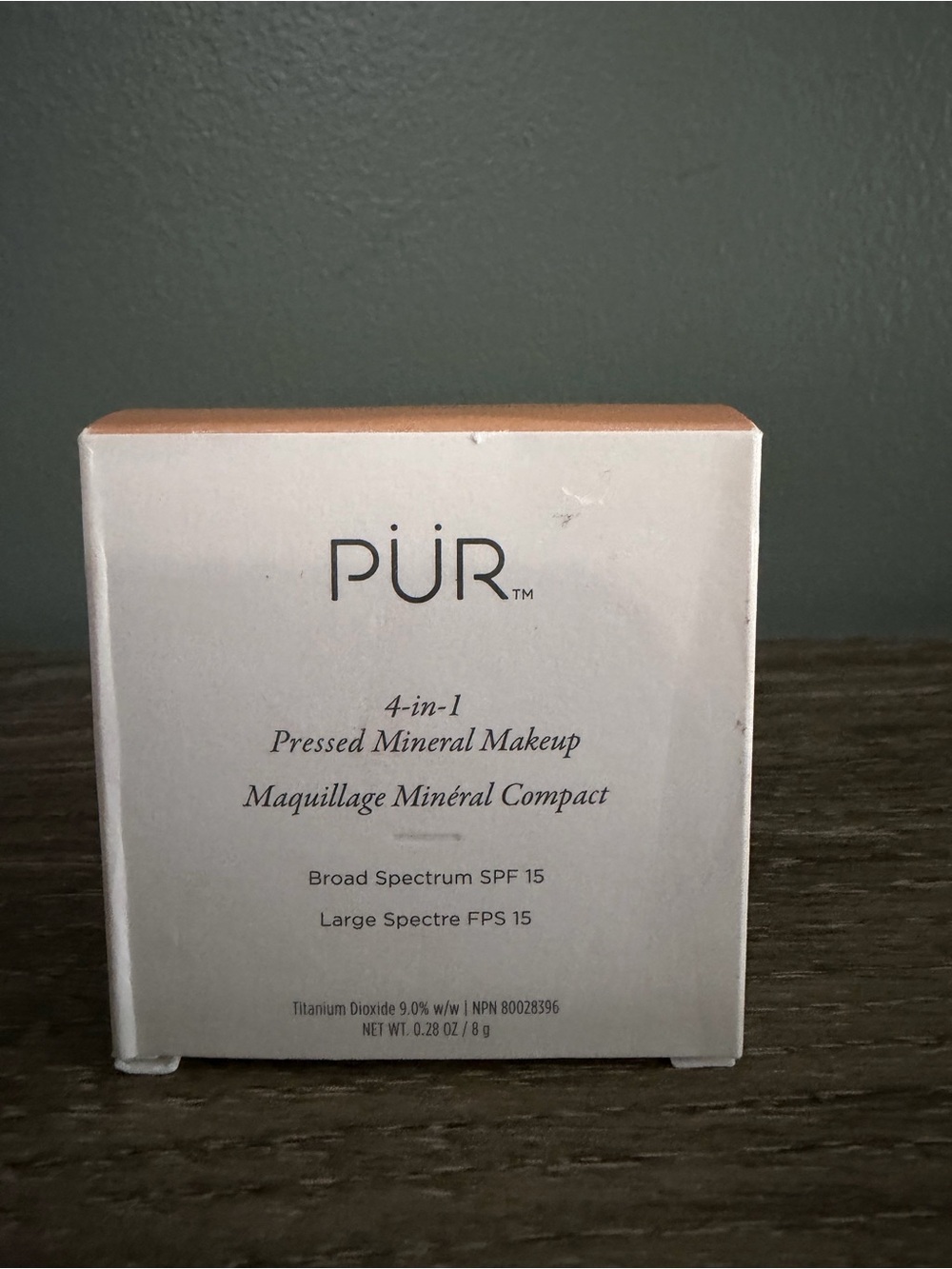 PÜR 4-in-1 Pressed Mineral Makeup Compact - White
